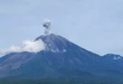 Gunung Semeru Erupsi Dengan Letusan Hingga 900 Meter